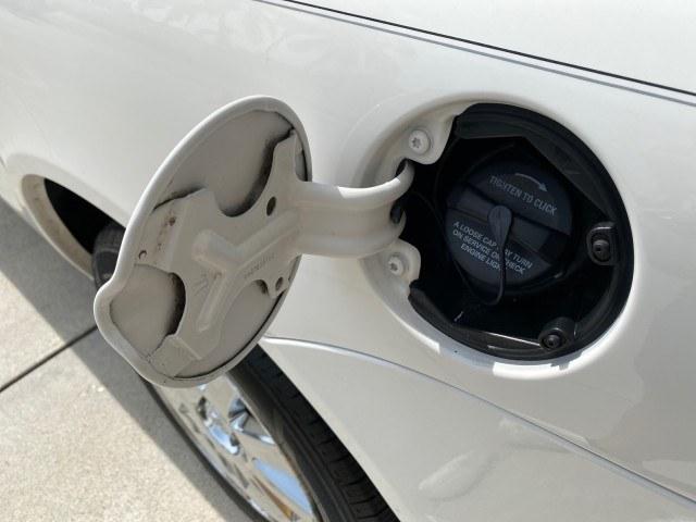 2004 Stone White /Dark Slate Gray Chrysler Sebring Limited LOW MILES 65,491 (1C3EL65R14N) with an 2.7L MPI DOHC 24-Valve V6 Engine engine, Automatic transmission, located at 4701 North Dixie Hwy, Pompano Beach, FL, 33064, (954) 422-2889, 26.240938, -80.123474 - OUR WEBPAGE FLORIDACARS1.COM HAS OVER 100 PHOTOS AND FREE CARFAX LINK 2004 Chrysler Sebring Limited Convertible 2.7L V6 F DOHC Gasoline 28 MPG Front Wheel Drive Features ABS Brakes Air Conditioning Alloy Wheels AM/FM Stereo Automatic Transmission CD Audio Cruise Control Infinity Sound System Leather- Photo#94