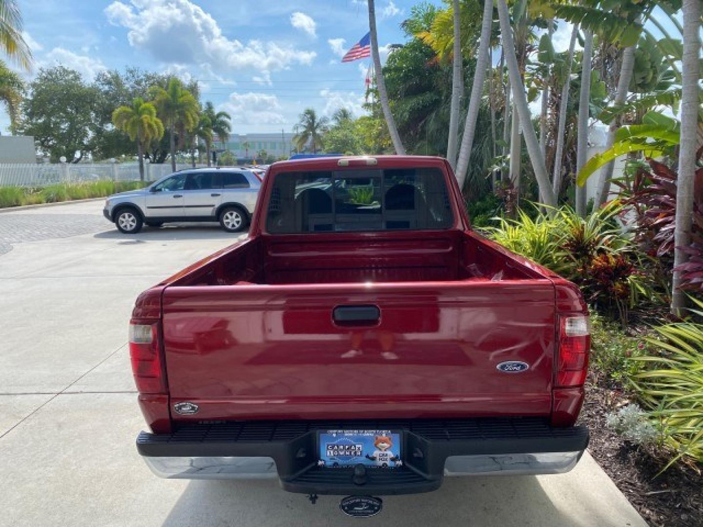 2002 Toreador Red Metallic /Med Prairie Tan Ford Ranger XLT LOW MILES 58,532 1 OWNER (1FTYR44V42P) with an 3.0L SEFI V6 Engine engine, Automatic transmission, located at 4701 North Dixie Hwy, Pompano Beach, FL, 33064, (954) 422-2889, 26.240938, -80.123474 - OUR WEBPAGE FLORIDACARS1.COM HAS OVER 100 PHOTOS AND FREE CARFAX LINK 2002 Ford Ranger XLT 1 OWNER 4 Door Extended Cab Pickup 3.0L V6 F Flex Fuel 22 MPG Rear Wheel Drive Features ABS Brakes Air Conditioning AM/FM Stereo Automatic Transmission CD Audio Cloth Seats Cruise Control Power Locks Power Mir- Photo#6