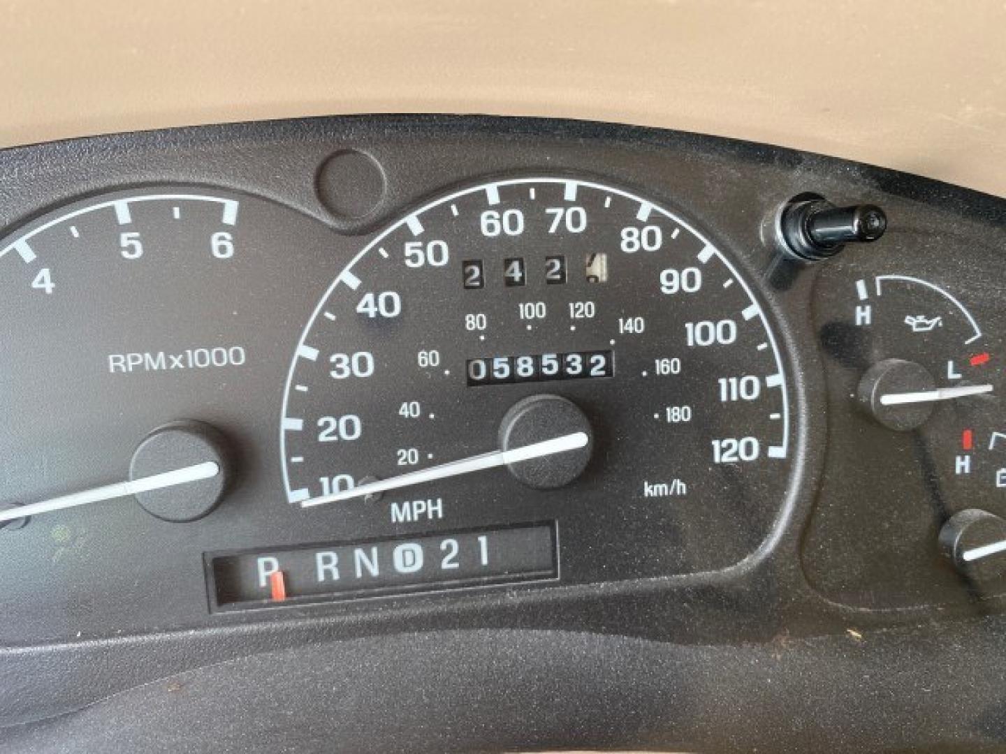 2002 Toreador Red Metallic /Med Prairie Tan Ford Ranger XLT LOW MILES 58,532 1 OWNER (1FTYR44V42P) with an 3.0L SEFI V6 Engine engine, Automatic transmission, located at 4701 North Dixie Hwy, Pompano Beach, FL, 33064, (954) 422-2889, 26.240938, -80.123474 - OUR WEBPAGE FLORIDACARS1.COM HAS OVER 100 PHOTOS AND FREE CARFAX LINK 2002 Ford Ranger XLT 1 OWNER 4 Door Extended Cab Pickup 3.0L V6 F Flex Fuel 22 MPG Rear Wheel Drive Features ABS Brakes Air Conditioning AM/FM Stereo Automatic Transmission CD Audio Cloth Seats Cruise Control Power Locks Power Mir- Photo#18