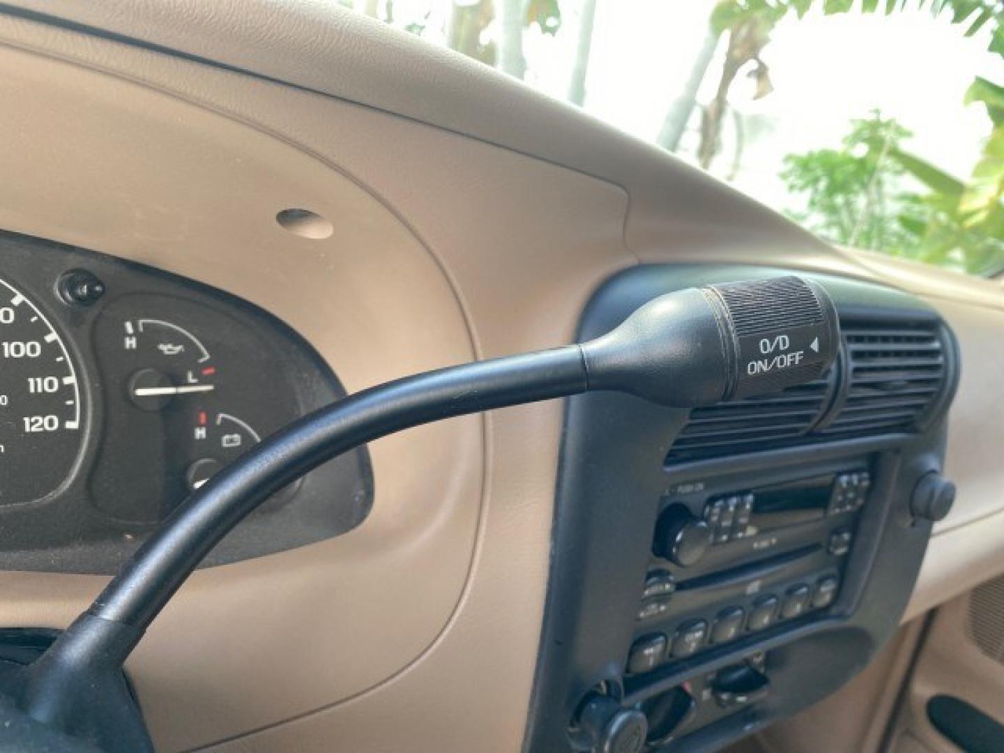 2002 Toreador Red Metallic /Med Prairie Tan Ford Ranger XLT LOW MILES 58,532 1 OWNER (1FTYR44V42P) with an 3.0L SEFI V6 Engine engine, Automatic transmission, located at 4701 North Dixie Hwy, Pompano Beach, FL, 33064, (954) 422-2889, 26.240938, -80.123474 - OUR WEBPAGE FLORIDACARS1.COM HAS OVER 100 PHOTOS AND FREE CARFAX LINK 2002 Ford Ranger XLT 1 OWNER 4 Door Extended Cab Pickup 3.0L V6 F Flex Fuel 22 MPG Rear Wheel Drive Features ABS Brakes Air Conditioning AM/FM Stereo Automatic Transmission CD Audio Cloth Seats Cruise Control Power Locks Power Mir- Photo#52