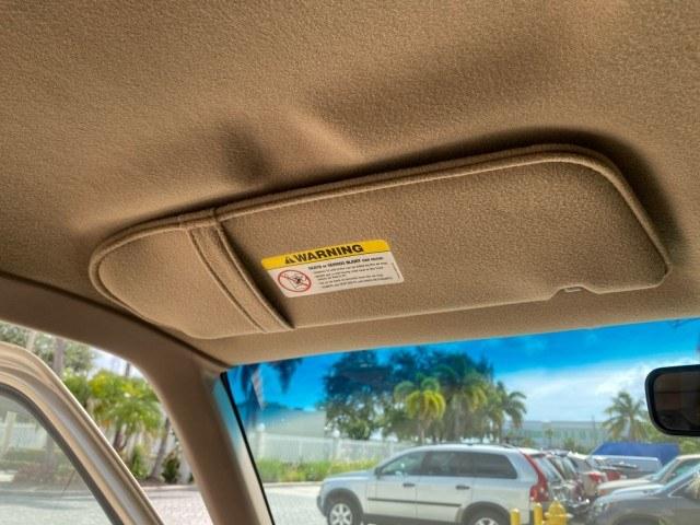2002 Harvest Gold Metallic /Med Prairie Tan Ford Ranger XLT X CAB CAMPER TOP LOW MILES 49,062 (1FTYR44E22P) with an 4.0L SEFI SOHC V6 Engine engine, Automatic transmission, located at 4701 North Dixie Hwy, Pompano Beach, FL, 33064, (954) 422-2889, 26.240938, -80.123474 - OUR WEBPAGE FLORIDACARS1.COM HAS OVER 100 PHOTOS AND FREE CARFAX LINK 2002 Ford Ranger XLT Appearance 4 Door Extended Cab Pickup 4.0L V6 F SOHC Gasoline 23 MPG Rear Wheel Drive Features ABS Brakes Air Conditioning AM/FM Stereo Automatic Transmission Bed Liner Cassette Player CD Audio Cloth Seats Cru- Photo#66
