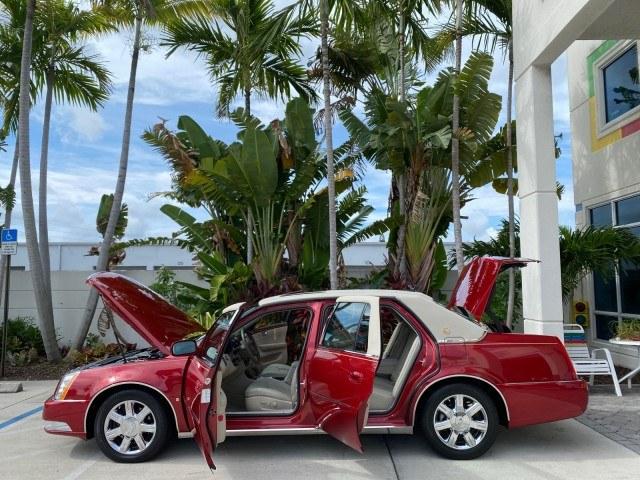 2006 Crimson Pearl /Shale Cadillac DTS w/1SC LOW MILES 49863 SUNROOF PEARL RED (1G6KD57Y26U) with an 4.6L DOHC V8 Northstar Engine engine, Automatic transmission, located at 4701 North Dixie Hwy, Pompano Beach, FL, 33064, (954) 422-2889, 26.240938, -80.123474 - OUR WEBPAGE FLORIDACARS1.COM HAS OVER 100 PHOTOS AND FREE CARFAX LINK 2006 Cadillac DTS Luxury Sedan 4 DR 4.6L V8 F Gasoline 25 MPG Front Wheel Drive Features A/C Seat(s) ABS Brakes Air Conditioning Alloy Wheels AM/FM Stereo Automatic Transmission Auxiliary Audio Input Bluetooth Technology CD Audio- Photo#8