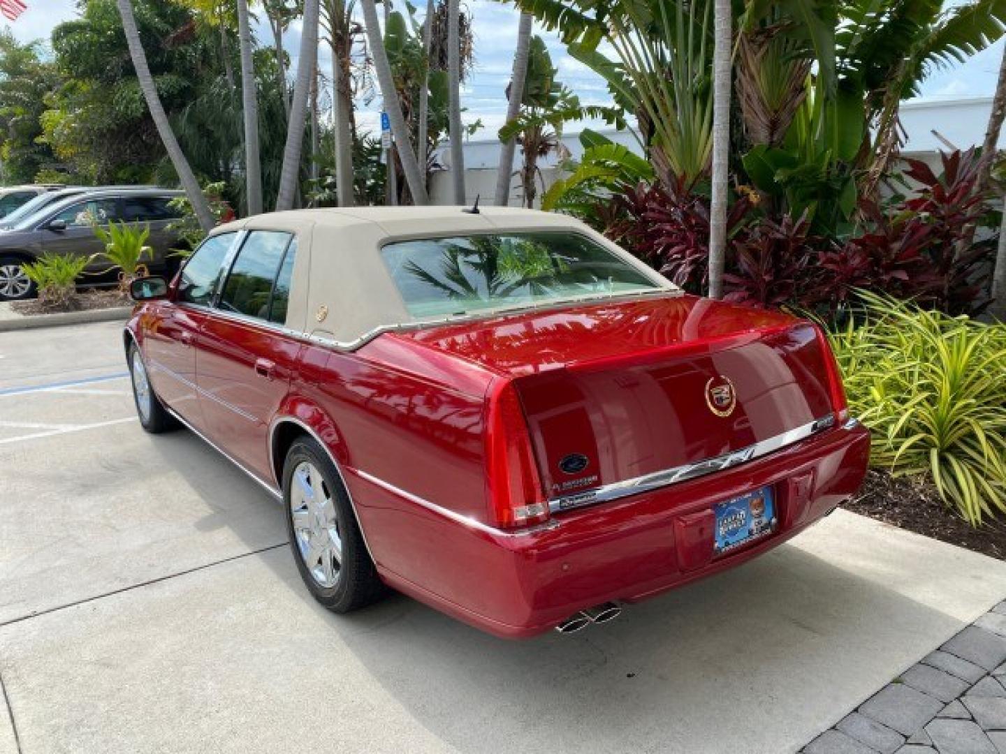 2006 Crimson Pearl /Shale Cadillac DTS w/1SC LOW MILES 49863 SUNROOF PEARL RED (1G6KD57Y26U) with an 4.6L DOHC V8 Northstar Engine engine, Automatic transmission, located at 4701 North Dixie Hwy, Pompano Beach, FL, 33064, (954) 422-2889, 26.240938, -80.123474 - OUR WEBPAGE FLORIDACARS1.COM HAS OVER 100 PHOTOS AND FREE CARFAX LINK 2006 Cadillac DTS Luxury Sedan 4 DR 4.6L V8 F Gasoline 25 MPG Front Wheel Drive Features A/C Seat(s) ABS Brakes Air Conditioning Alloy Wheels AM/FM Stereo Automatic Transmission Auxiliary Audio Input Bluetooth Technology CD Audio- Photo#32