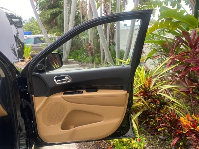 2011 Brilliant Black Crystal Pearl /Black/Tan Dodge Durango Citadel 4WD LOW MILES 60,759 (1D4SD5GTXBC) with an 5.7L V8 VVT Hemi Multi Displacement Engine engine, Automatic transmission, located at 4701 North Dixie Hwy, Pompano Beach, FL, 33064, (954) 422-2889, 26.240938, -80.123474 - OUR WEBPAGE FLORIDACARS1.COM HAS OVER 100 PHOTOS AND FREE CARFAX LINK 2011 Dodge Durango Citadel 4 Door Wagon/Sport Utility 5.7L V8 F OHV 16V Gasoline 20 MPG Rear Wheel Drive Features 20 Inch Plus Wheels 4WD/AWD A/C Seat(s) ABS Brakes Air Conditioning Alloy Wheels AM/FM Stereo Automated Cruise Contr- Photo#11