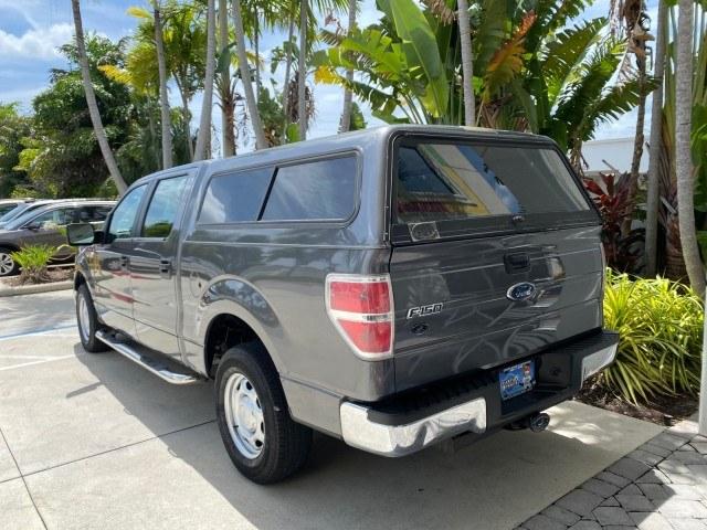 2010 Sterling Grey Metallic /Medium Stone Ford F-150 4 DR CREW XL LOW MILES 34,625 (1FTEW1CW5AF) with an 4.6L 8-Cyl Engine engine, Automatic transmission, located at 4701 North Dixie Hwy, Pompano Beach, FL, 33064, (954) 422-2889, 26.240938, -80.123474 - OUR WEBPAGE FLORIDACARS1.COM HAS OVER 100 PHOTOS AND FREE CARFAX LINK 2010 Ford F-150 XL Crew Pickup 4.6L V8 F SOHC 16V Gasoline 19 MPG Rear Wheel Drive Features ABS Brakes Air Conditioning Alloy Wheels AM/FM Stereo Automatic Transmission Auxiliary Audio Input Bed Liner Cloth Seats CD Audio Cruise C- Photo#5