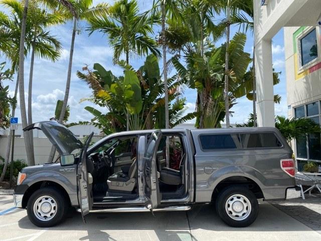 2010 Sterling Grey Metallic /Medium Stone Ford F-150 4 DR CREW XL LOW MILES 34,625 (1FTEW1CW5AF) with an 4.6L 8-Cyl Engine engine, Automatic transmission, located at 4701 North Dixie Hwy, Pompano Beach, FL, 33064, (954) 422-2889, 26.240938, -80.123474 - OUR WEBPAGE FLORIDACARS1.COM HAS OVER 100 PHOTOS AND FREE CARFAX LINK 2010 Ford F-150 XL Crew Pickup 4.6L V8 F SOHC 16V Gasoline 19 MPG Rear Wheel Drive Features ABS Brakes Air Conditioning Alloy Wheels AM/FM Stereo Automatic Transmission Auxiliary Audio Input Bed Liner Cloth Seats CD Audio Cruise C- Photo#8