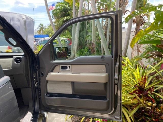 2010 Sterling Grey Metallic /Medium Stone Ford F-150 4 DR CREW XL LOW MILES 34,625 (1FTEW1CW5AF) with an 4.6L 8-Cyl Engine engine, Automatic transmission, located at 4701 North Dixie Hwy, Pompano Beach, FL, 33064, (954) 422-2889, 26.240938, -80.123474 - OUR WEBPAGE FLORIDACARS1.COM HAS OVER 100 PHOTOS AND FREE CARFAX LINK 2010 Ford F-150 XL Crew Pickup 4.6L V8 F SOHC 16V Gasoline 19 MPG Rear Wheel Drive Features ABS Brakes Air Conditioning Alloy Wheels AM/FM Stereo Automatic Transmission Auxiliary Audio Input Bed Liner Cloth Seats CD Audio Cruise C- Photo#11