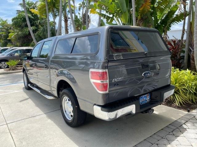 2010 Sterling Grey Metallic /Medium Stone Ford F-150 4 DR CREW XL LOW MILES 34,625 (1FTEW1CW5AF) with an 4.6L 8-Cyl Engine engine, Automatic transmission, located at 4701 North Dixie Hwy, Pompano Beach, FL, 33064, (954) 422-2889, 26.240938, -80.123474 - OUR WEBPAGE FLORIDACARS1.COM HAS OVER 100 PHOTOS AND FREE CARFAX LINK 2010 Ford F-150 XL Crew Pickup 4.6L V8 F SOHC 16V Gasoline 19 MPG Rear Wheel Drive Features ABS Brakes Air Conditioning Alloy Wheels AM/FM Stereo Automatic Transmission Auxiliary Audio Input Bed Liner Cloth Seats CD Audio Cruise C- Photo#32