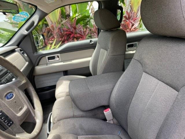 2010 Sterling Grey Metallic /Medium Stone Ford F-150 4 DR CREW XL LOW MILES 34,625 (1FTEW1CW5AF) with an 4.6L 8-Cyl Engine engine, Automatic transmission, located at 4701 North Dixie Hwy, Pompano Beach, FL, 33064, (954) 422-2889, 26.240938, -80.123474 - OUR WEBPAGE FLORIDACARS1.COM HAS OVER 100 PHOTOS AND FREE CARFAX LINK 2010 Ford F-150 XL Crew Pickup 4.6L V8 F SOHC 16V Gasoline 19 MPG Rear Wheel Drive Features ABS Brakes Air Conditioning Alloy Wheels AM/FM Stereo Automatic Transmission Auxiliary Audio Input Bed Liner Cloth Seats CD Audio Cruise C- Photo#44