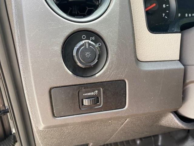 2010 Sterling Grey Metallic /Medium Stone Ford F-150 4 DR CREW XL LOW MILES 34,625 (1FTEW1CW5AF) with an 4.6L 8-Cyl Engine engine, Automatic transmission, located at 4701 North Dixie Hwy, Pompano Beach, FL, 33064, (954) 422-2889, 26.240938, -80.123474 - OUR WEBPAGE FLORIDACARS1.COM HAS OVER 100 PHOTOS AND FREE CARFAX LINK 2010 Ford F-150 XL Crew Pickup 4.6L V8 F SOHC 16V Gasoline 19 MPG Rear Wheel Drive Features ABS Brakes Air Conditioning Alloy Wheels AM/FM Stereo Automatic Transmission Auxiliary Audio Input Bed Liner Cloth Seats CD Audio Cruise C- Photo#53