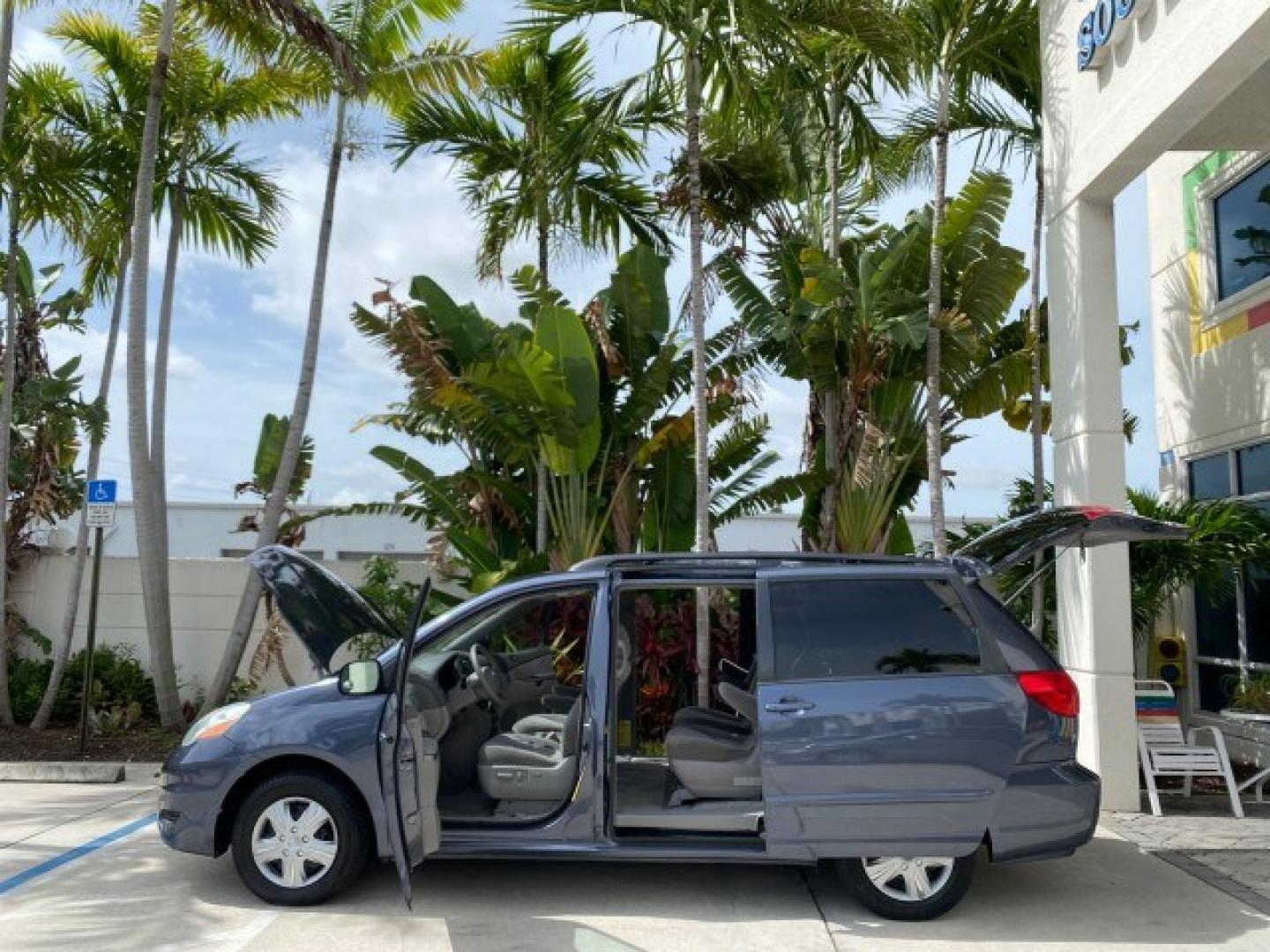 2006 Blue Mirage Metallic /Stone Toyota Sienna CE VAN LOW MILES 57,411 (5TDZA23C06S) with an 3.3L 24-Valve SEFI DOHC VVT-i V6 Engine engine, Automatic transmission, located at 4701 North Dixie Hwy, Pompano Beach, FL, 33064, (954) 422-2889, 26.240938, -80.123474 - OUR WEBPAGE FLORIDACARS1.COM HAS OVER 100 PHOTOS AND FREE CARFAX LINK 2006 Toyota Sienna CE 7 Passenger Van 3.3L V6 Gasoline 26 MPG Front Wheel Drive Features ABS Brakes Air Conditioning Alloy Wheels AM/FM Stereo Automatic Transmission CD Audio Cloth Seats Cruise Control Fold-Away Third Row Power Lo- Photo#8
