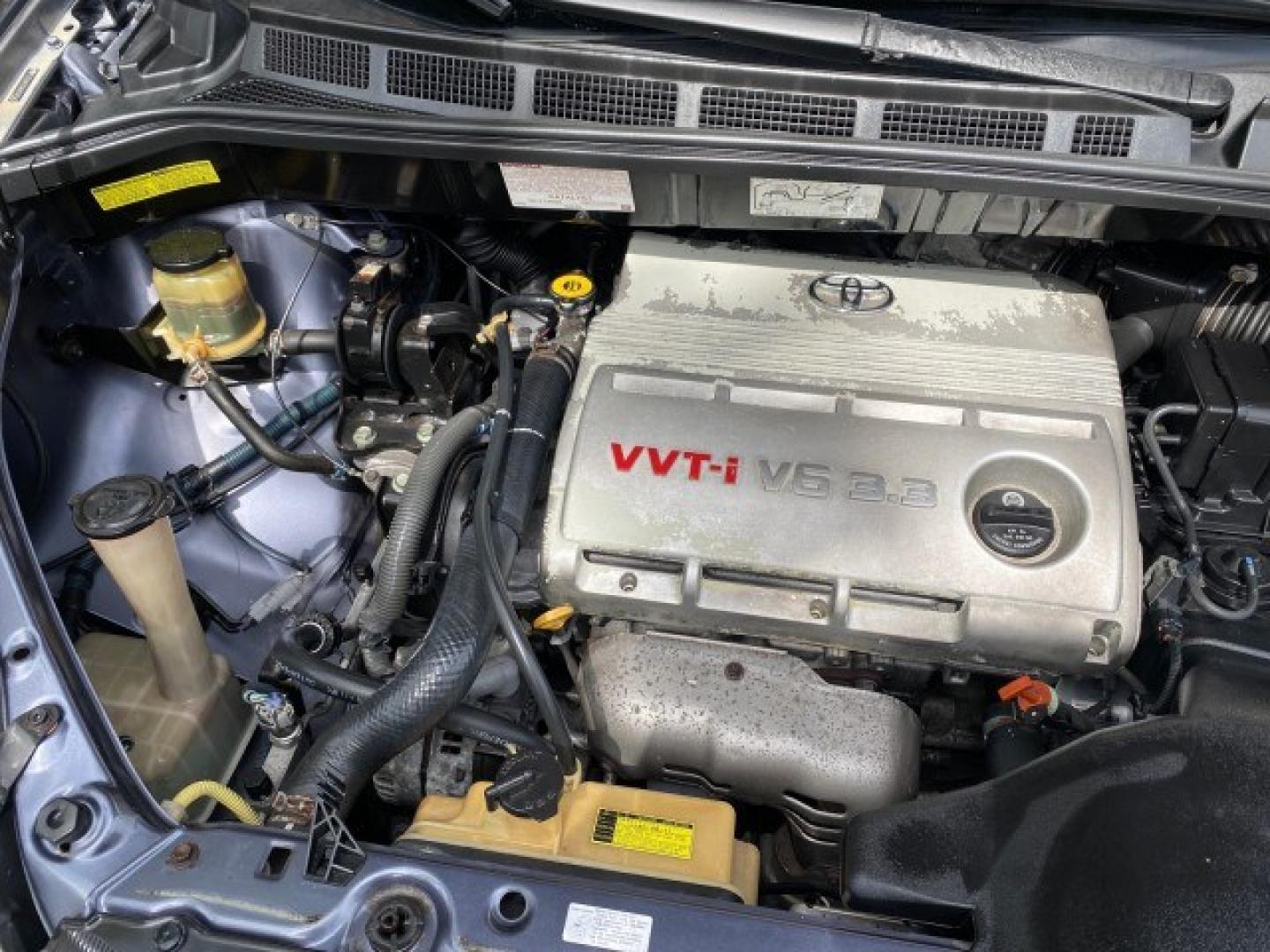 2006 Blue Mirage Metallic /Stone Toyota Sienna CE VAN LOW MILES 57,411 (5TDZA23C06S) with an 3.3L 24-Valve SEFI DOHC VVT-i V6 Engine engine, Automatic transmission, located at 4701 North Dixie Hwy, Pompano Beach, FL, 33064, (954) 422-2889, 26.240938, -80.123474 - OUR WEBPAGE FLORIDACARS1.COM HAS OVER 100 PHOTOS AND FREE CARFAX LINK 2006 Toyota Sienna CE 7 Passenger Van 3.3L V6 Gasoline 26 MPG Front Wheel Drive Features ABS Brakes Air Conditioning Alloy Wheels AM/FM Stereo Automatic Transmission CD Audio Cloth Seats Cruise Control Fold-Away Third Row Power Lo- Photo#24