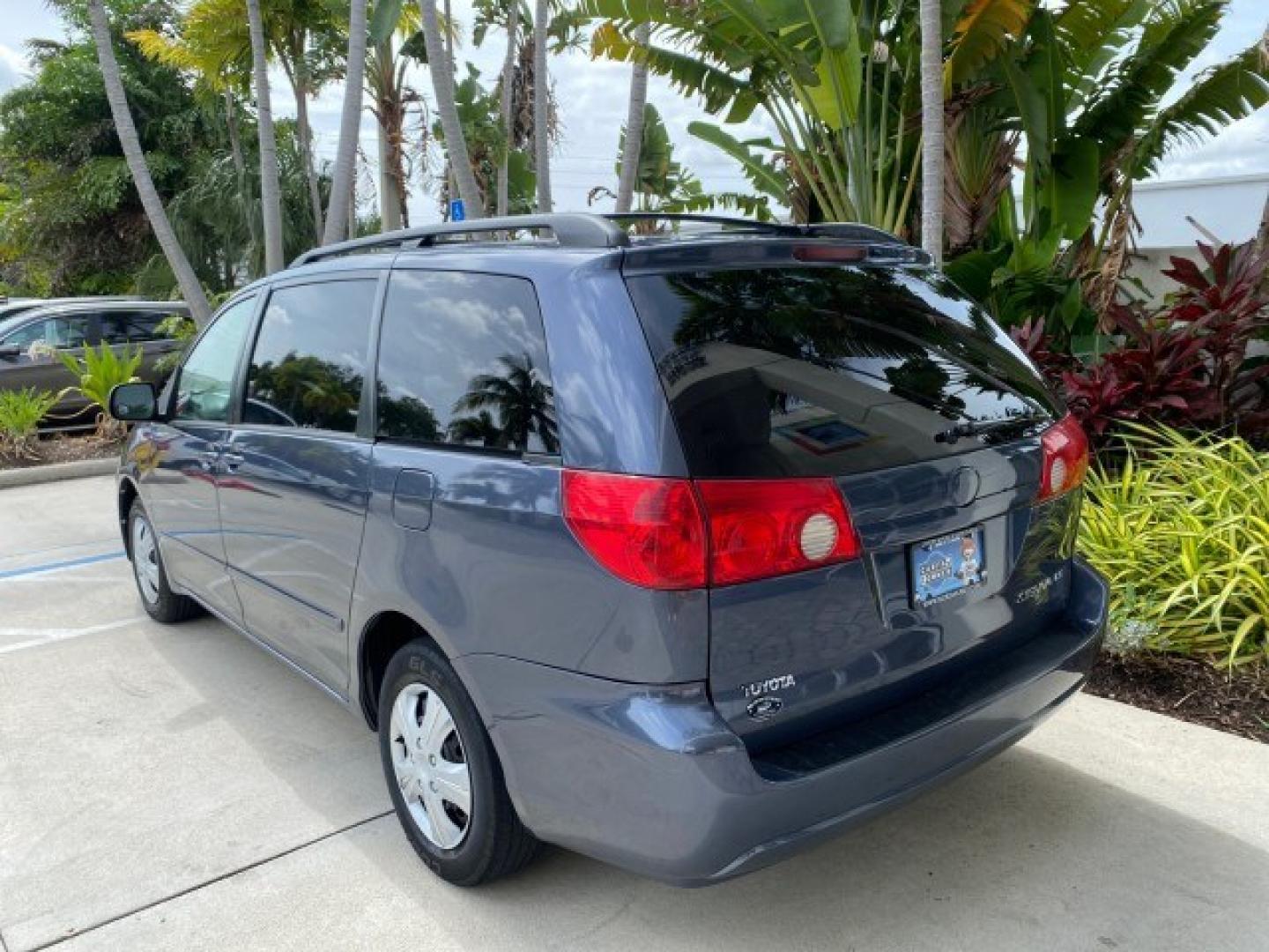 2006 Blue Mirage Metallic /Stone Toyota Sienna CE VAN LOW MILES 57,411 (5TDZA23C06S) with an 3.3L 24-Valve SEFI DOHC VVT-i V6 Engine engine, Automatic transmission, located at 4701 North Dixie Hwy, Pompano Beach, FL, 33064, (954) 422-2889, 26.240938, -80.123474 - OUR WEBPAGE FLORIDACARS1.COM HAS OVER 100 PHOTOS AND FREE CARFAX LINK 2006 Toyota Sienna CE 7 Passenger Van 3.3L V6 Gasoline 26 MPG Front Wheel Drive Features ABS Brakes Air Conditioning Alloy Wheels AM/FM Stereo Automatic Transmission CD Audio Cloth Seats Cruise Control Fold-Away Third Row Power Lo- Photo#33