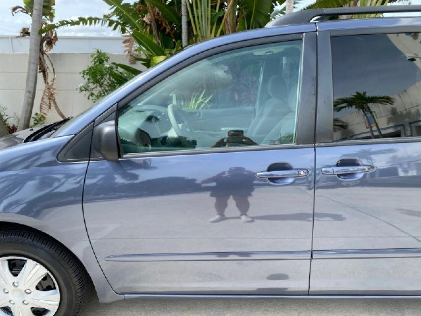 2006 Blue Mirage Metallic /Stone Toyota Sienna CE VAN LOW MILES 57,411 (5TDZA23C06S) with an 3.3L 24-Valve SEFI DOHC VVT-i V6 Engine engine, Automatic transmission, located at 4701 North Dixie Hwy, Pompano Beach, FL, 33064, (954) 422-2889, 26.240938, -80.123474 - OUR WEBPAGE FLORIDACARS1.COM HAS OVER 100 PHOTOS AND FREE CARFAX LINK 2006 Toyota Sienna CE 7 Passenger Van 3.3L V6 Gasoline 26 MPG Front Wheel Drive Features ABS Brakes Air Conditioning Alloy Wheels AM/FM Stereo Automatic Transmission CD Audio Cloth Seats Cruise Control Fold-Away Third Row Power Lo- Photo#37