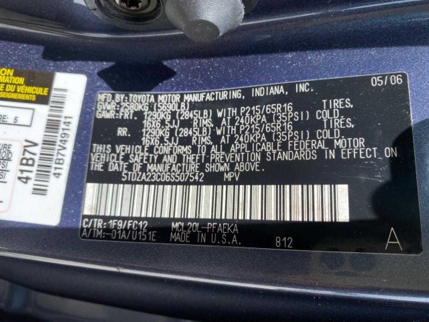 2006 Blue Mirage Metallic /Stone Toyota Sienna CE VAN LOW MILES 57,411 (5TDZA23C06S) with an 3.3L 24-Valve SEFI DOHC VVT-i V6 Engine engine, Automatic transmission, located at 4701 North Dixie Hwy, Pompano Beach, FL, 33064, (954) 422-2889, 26.240938, -80.123474 - OUR WEBPAGE FLORIDACARS1.COM HAS OVER 100 PHOTOS AND FREE CARFAX LINK 2006 Toyota Sienna CE 7 Passenger Van 3.3L V6 Gasoline 26 MPG Front Wheel Drive Features ABS Brakes Air Conditioning Alloy Wheels AM/FM Stereo Automatic Transmission CD Audio Cloth Seats Cruise Control Fold-Away Third Row Power Lo- Photo#72