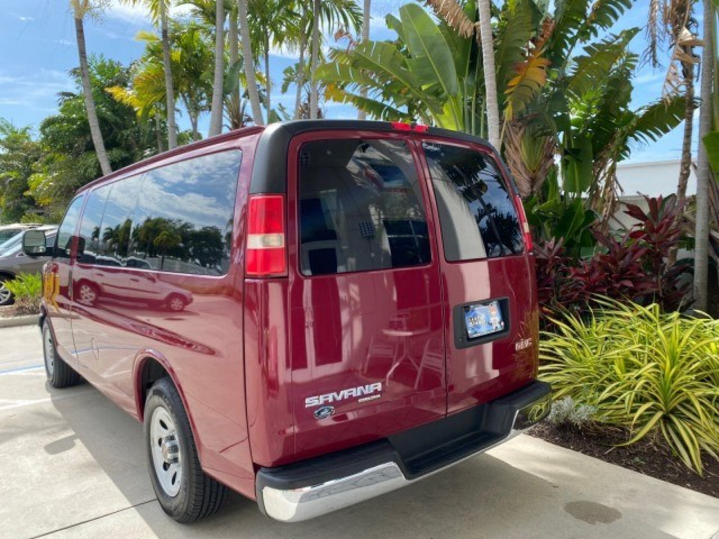 2009 Sport Red Metallic /Medium Pewter GMC Savana Passenger LOW MILES 53,014 1 OWNER 8 Passenger (1GKFG154891) with an 5.3L Vortec 1000 V8 SFI Engine engine, Automatic transmission, located at 4701 North Dixie Hwy, Pompano Beach, FL, 33064, (954) 422-2889, 26.240938, -80.123474 - OUR WEBPAGE FLORIDACARS1.COM HAS OVER 100 PHOTOS AND FREE CARFAX LINK 2009 GMC Savana LS 1500 1 OWNER 8 PASSENGER Van 5.3L V8 F OHV 16V Flex Fuel 16 MPG Rear Wheel Drive Features ABS Brakes Air Conditioning AM/FM Stereo Automatic Transmission CD Audio Cloth Seats Cruise Control Overhead Airbags Powe- Photo#5