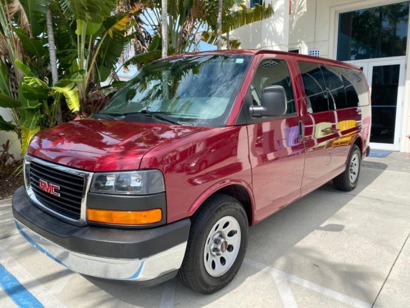 2009 Sport Red Metallic /Medium Pewter GMC Savana Passenger LOW MILES 53,014 1 OWNER 8 Passenger (1GKFG154891) with an 5.3L Vortec 1000 V8 SFI Engine engine, Automatic transmission, located at 4701 North Dixie Hwy, Pompano Beach, FL, 33064, (954) 422-2889, 26.240938, -80.123474 - OUR WEBPAGE FLORIDACARS1.COM HAS OVER 100 PHOTOS AND FREE CARFAX LINK 2009 GMC Savana LS 1500 1 OWNER 8 PASSENGER Van 5.3L V8 F OHV 16V Flex Fuel 16 MPG Rear Wheel Drive Features ABS Brakes Air Conditioning AM/FM Stereo Automatic Transmission CD Audio Cloth Seats Cruise Control Overhead Airbags Powe- Photo#29