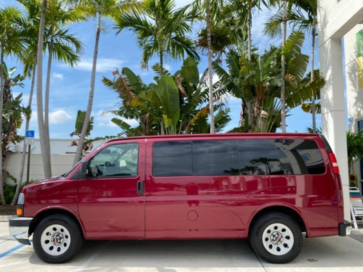 2009 Sport Red Metallic /Medium Pewter GMC Savana Passenger LOW MILES 53,014 1 OWNER 8 Passenger (1GKFG154891) with an 5.3L Vortec 1000 V8 SFI Engine engine, Automatic transmission, located at 4701 North Dixie Hwy, Pompano Beach, FL, 33064, (954) 422-2889, 26.240938, -80.123474 - OUR WEBPAGE FLORIDACARS1.COM HAS OVER 100 PHOTOS AND FREE CARFAX LINK 2009 GMC Savana LS 1500 1 OWNER 8 PASSENGER Van 5.3L V8 F OHV 16V Flex Fuel 16 MPG Rear Wheel Drive Features ABS Brakes Air Conditioning AM/FM Stereo Automatic Transmission CD Audio Cloth Seats Cruise Control Overhead Airbags Powe- Photo#31
