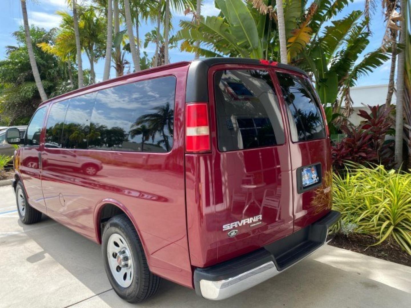2009 Sport Red Metallic /Medium Pewter GMC Savana Passenger LOW MILES 53,014 1 OWNER 8 Passenger (1GKFG154891) with an 5.3L Vortec 1000 V8 SFI Engine engine, Automatic transmission, located at 4701 North Dixie Hwy, Pompano Beach, FL, 33064, (954) 422-2889, 26.240938, -80.123474 - OUR WEBPAGE FLORIDACARS1.COM HAS OVER 100 PHOTOS AND FREE CARFAX LINK 2009 GMC Savana LS 1500 1 OWNER 8 PASSENGER Van 5.3L V8 F OHV 16V Flex Fuel 16 MPG Rear Wheel Drive Features ABS Brakes Air Conditioning AM/FM Stereo Automatic Transmission CD Audio Cloth Seats Cruise Control Overhead Airbags Powe- Photo#33
