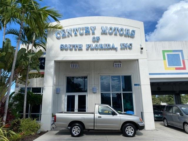 2000 Silver Ice Metallic /Gray Nissan Frontier 2WD AUTO AC XE LOW MILES 51,826 (1N6DD21S2YC) with an 2.4L DOHC SMPI 16-Valve 4-Cyl Engine engine, Automatic transmission, located at 4701 North Dixie Hwy, Pompano Beach, FL, 33064, (954) 422-2889, 26.240938, -80.123474 - OUR WEBPAGE FLORIDACARS1.COM HAS OVER 100 PHOTOS AND FREE CARFAX LINK 2000 Nissan Frontier XE Pickup 2.4L I4 F DOHC Gasoline 26 MPG Rear Wheel Drive Features ABS Brakes Air Conditioning AM/FM Stereo Automatic Transmission Cassette Player Cloth Seats 2000 Nissan Frontier XE Regular Cab is a hard-to-f- Photo#0