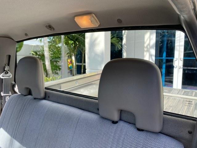 2000 Silver Ice Metallic /Gray Nissan Frontier 2WD AUTO AC XE LOW MILES 51,826 (1N6DD21S2YC) with an 2.4L DOHC SMPI 16-Valve 4-Cyl Engine engine, Automatic transmission, located at 4701 North Dixie Hwy, Pompano Beach, FL, 33064, (954) 422-2889, 26.240938, -80.123474 - OUR WEBPAGE FLORIDACARS1.COM HAS OVER 100 PHOTOS AND FREE CARFAX LINK 2000 Nissan Frontier XE Pickup 2.4L I4 F DOHC Gasoline 26 MPG Rear Wheel Drive Features ABS Brakes Air Conditioning AM/FM Stereo Automatic Transmission Cassette Player Cloth Seats 2000 Nissan Frontier XE Regular Cab is a hard-to-f- Photo#13