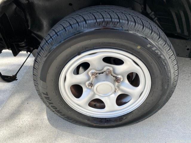 2000 Silver Ice Metallic /Gray Nissan Frontier 2WD AUTO AC XE LOW MILES 51,826 (1N6DD21S2YC) with an 2.4L DOHC SMPI 16-Valve 4-Cyl Engine engine, Automatic transmission, located at 4701 North Dixie Hwy, Pompano Beach, FL, 33064, (954) 422-2889, 26.240938, -80.123474 - OUR WEBPAGE FLORIDACARS1.COM HAS OVER 100 PHOTOS AND FREE CARFAX LINK 2000 Nissan Frontier XE Pickup 2.4L I4 F DOHC Gasoline 26 MPG Rear Wheel Drive Features ABS Brakes Air Conditioning AM/FM Stereo Automatic Transmission Cassette Player Cloth Seats 2000 Nissan Frontier XE Regular Cab is a hard-to-f- Photo#19