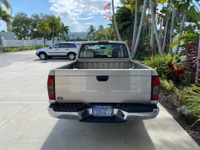 2000 Silver Ice Metallic /Gray Nissan Frontier 2WD AUTO AC XE LOW MILES 51,826 (1N6DD21S2YC) with an 2.4L DOHC SMPI 16-Valve 4-Cyl Engine engine, Automatic transmission, located at 4701 North Dixie Hwy, Pompano Beach, FL, 33064, (954) 422-2889, 26.240938, -80.123474 - OUR WEBPAGE FLORIDACARS1.COM HAS OVER 100 PHOTOS AND FREE CARFAX LINK 2000 Nissan Frontier XE Pickup 2.4L I4 F DOHC Gasoline 26 MPG Rear Wheel Drive Features ABS Brakes Air Conditioning AM/FM Stereo Automatic Transmission Cassette Player Cloth Seats 2000 Nissan Frontier XE Regular Cab is a hard-to-f- Photo#34