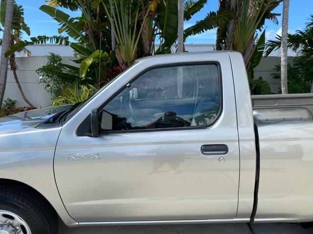 2000 Silver Ice Metallic /Gray Nissan Frontier 2WD AUTO AC XE LOW MILES 51,826 (1N6DD21S2YC) with an 2.4L DOHC SMPI 16-Valve 4-Cyl Engine engine, Automatic transmission, located at 4701 North Dixie Hwy, Pompano Beach, FL, 33064, (954) 422-2889, 26.240938, -80.123474 - OUR WEBPAGE FLORIDACARS1.COM HAS OVER 100 PHOTOS AND FREE CARFAX LINK 2000 Nissan Frontier XE Pickup 2.4L I4 F DOHC Gasoline 26 MPG Rear Wheel Drive Features ABS Brakes Air Conditioning AM/FM Stereo Automatic Transmission Cassette Player Cloth Seats 2000 Nissan Frontier XE Regular Cab is a hard-to-f- Photo#36
