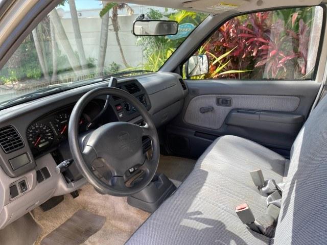 2000 Silver Ice Metallic /Gray Nissan Frontier 2WD AUTO AC XE LOW MILES 51,826 (1N6DD21S2YC) with an 2.4L DOHC SMPI 16-Valve 4-Cyl Engine engine, Automatic transmission, located at 4701 North Dixie Hwy, Pompano Beach, FL, 33064, (954) 422-2889, 26.240938, -80.123474 - OUR WEBPAGE FLORIDACARS1.COM HAS OVER 100 PHOTOS AND FREE CARFAX LINK 2000 Nissan Frontier XE Pickup 2.4L I4 F DOHC Gasoline 26 MPG Rear Wheel Drive Features ABS Brakes Air Conditioning AM/FM Stereo Automatic Transmission Cassette Player Cloth Seats 2000 Nissan Frontier XE Regular Cab is a hard-to-f- Photo#46