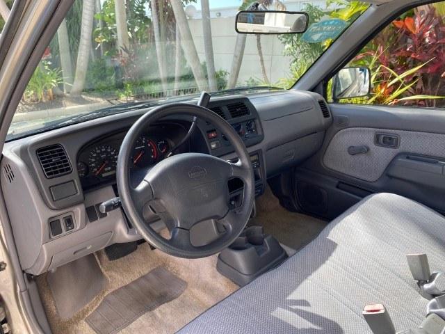 2000 Silver Ice Metallic /Gray Nissan Frontier 2WD AUTO AC XE LOW MILES 51,826 (1N6DD21S2YC) with an 2.4L DOHC SMPI 16-Valve 4-Cyl Engine engine, Automatic transmission, located at 4701 North Dixie Hwy, Pompano Beach, FL, 33064, (954) 422-2889, 26.240938, -80.123474 - OUR WEBPAGE FLORIDACARS1.COM HAS OVER 100 PHOTOS AND FREE CARFAX LINK 2000 Nissan Frontier XE Pickup 2.4L I4 F DOHC Gasoline 26 MPG Rear Wheel Drive Features ABS Brakes Air Conditioning AM/FM Stereo Automatic Transmission Cassette Player Cloth Seats 2000 Nissan Frontier XE Regular Cab is a hard-to-f- Photo#49