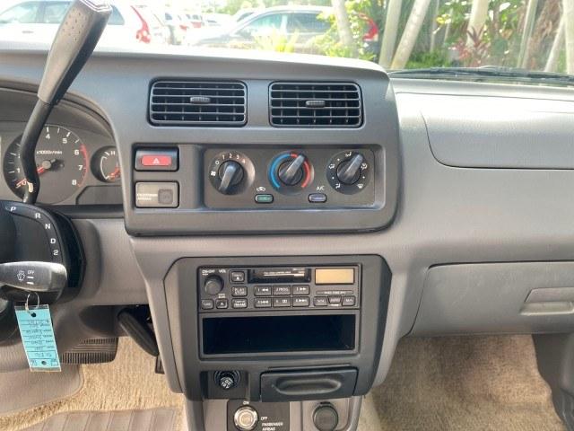 2000 Silver Ice Metallic /Gray Nissan Frontier 2WD AUTO AC XE LOW MILES 51,826 (1N6DD21S2YC) with an 2.4L DOHC SMPI 16-Valve 4-Cyl Engine engine, Automatic transmission, located at 4701 North Dixie Hwy, Pompano Beach, FL, 33064, (954) 422-2889, 26.240938, -80.123474 - OUR WEBPAGE FLORIDACARS1.COM HAS OVER 100 PHOTOS AND FREE CARFAX LINK 2000 Nissan Frontier XE Pickup 2.4L I4 F DOHC Gasoline 26 MPG Rear Wheel Drive Features ABS Brakes Air Conditioning AM/FM Stereo Automatic Transmission Cassette Player Cloth Seats 2000 Nissan Frontier XE Regular Cab is a hard-to-f- Photo#58