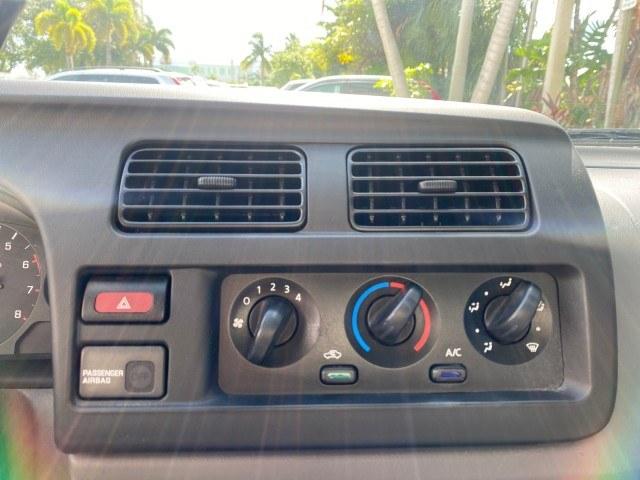 2000 Silver Ice Metallic /Gray Nissan Frontier 2WD AUTO AC XE LOW MILES 51,826 (1N6DD21S2YC) with an 2.4L DOHC SMPI 16-Valve 4-Cyl Engine engine, Automatic transmission, located at 4701 North Dixie Hwy, Pompano Beach, FL, 33064, (954) 422-2889, 26.240938, -80.123474 - OUR WEBPAGE FLORIDACARS1.COM HAS OVER 100 PHOTOS AND FREE CARFAX LINK 2000 Nissan Frontier XE Pickup 2.4L I4 F DOHC Gasoline 26 MPG Rear Wheel Drive Features ABS Brakes Air Conditioning AM/FM Stereo Automatic Transmission Cassette Player Cloth Seats 2000 Nissan Frontier XE Regular Cab is a hard-to-f- Photo#59