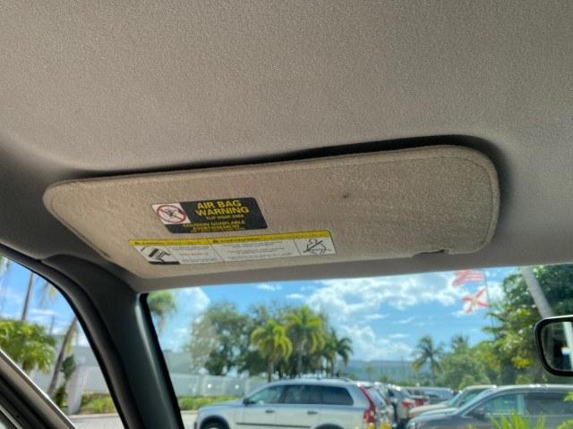 2000 Silver Ice Metallic /Gray Nissan Frontier 2WD AUTO AC XE LOW MILES 51,826 (1N6DD21S2YC) with an 2.4L DOHC SMPI 16-Valve 4-Cyl Engine engine, Automatic transmission, located at 4701 North Dixie Hwy, Pompano Beach, FL, 33064, (954) 422-2889, 26.240938, -80.123474 - OUR WEBPAGE FLORIDACARS1.COM HAS OVER 100 PHOTOS AND FREE CARFAX LINK 2000 Nissan Frontier XE Pickup 2.4L I4 F DOHC Gasoline 26 MPG Rear Wheel Drive Features ABS Brakes Air Conditioning AM/FM Stereo Automatic Transmission Cassette Player Cloth Seats 2000 Nissan Frontier XE Regular Cab is a hard-to-f- Photo#64