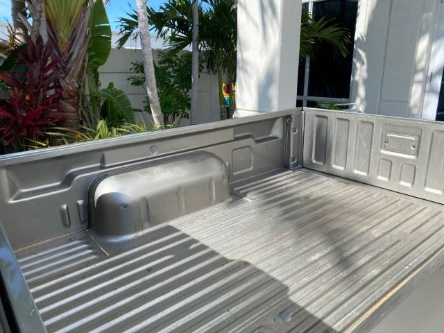 2000 Silver Ice Metallic /Gray Nissan Frontier 2WD AUTO AC XE LOW MILES 51,826 (1N6DD21S2YC) with an 2.4L DOHC SMPI 16-Valve 4-Cyl Engine engine, Automatic transmission, located at 4701 North Dixie Hwy, Pompano Beach, FL, 33064, (954) 422-2889, 26.240938, -80.123474 - OUR WEBPAGE FLORIDACARS1.COM HAS OVER 100 PHOTOS AND FREE CARFAX LINK 2000 Nissan Frontier XE Pickup 2.4L I4 F DOHC Gasoline 26 MPG Rear Wheel Drive Features ABS Brakes Air Conditioning AM/FM Stereo Automatic Transmission Cassette Player Cloth Seats 2000 Nissan Frontier XE Regular Cab is a hard-to-f- Photo#77