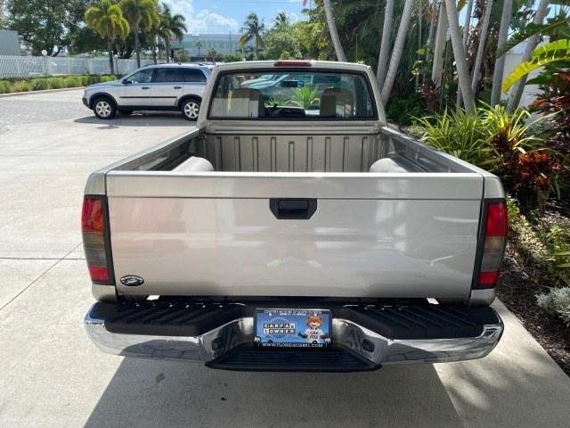 2000 Silver Ice Metallic /Gray Nissan Frontier 2WD AUTO AC XE LOW MILES 51,826 (1N6DD21S2YC) with an 2.4L DOHC SMPI 16-Valve 4-Cyl Engine engine, Automatic transmission, located at 4701 North Dixie Hwy, Pompano Beach, FL, 33064, (954) 422-2889, 26.240938, -80.123474 - OUR WEBPAGE FLORIDACARS1.COM HAS OVER 100 PHOTOS AND FREE CARFAX LINK 2000 Nissan Frontier XE Pickup 2.4L I4 F DOHC Gasoline 26 MPG Rear Wheel Drive Features ABS Brakes Air Conditioning AM/FM Stereo Automatic Transmission Cassette Player Cloth Seats 2000 Nissan Frontier XE Regular Cab is a hard-to-f- Photo#86