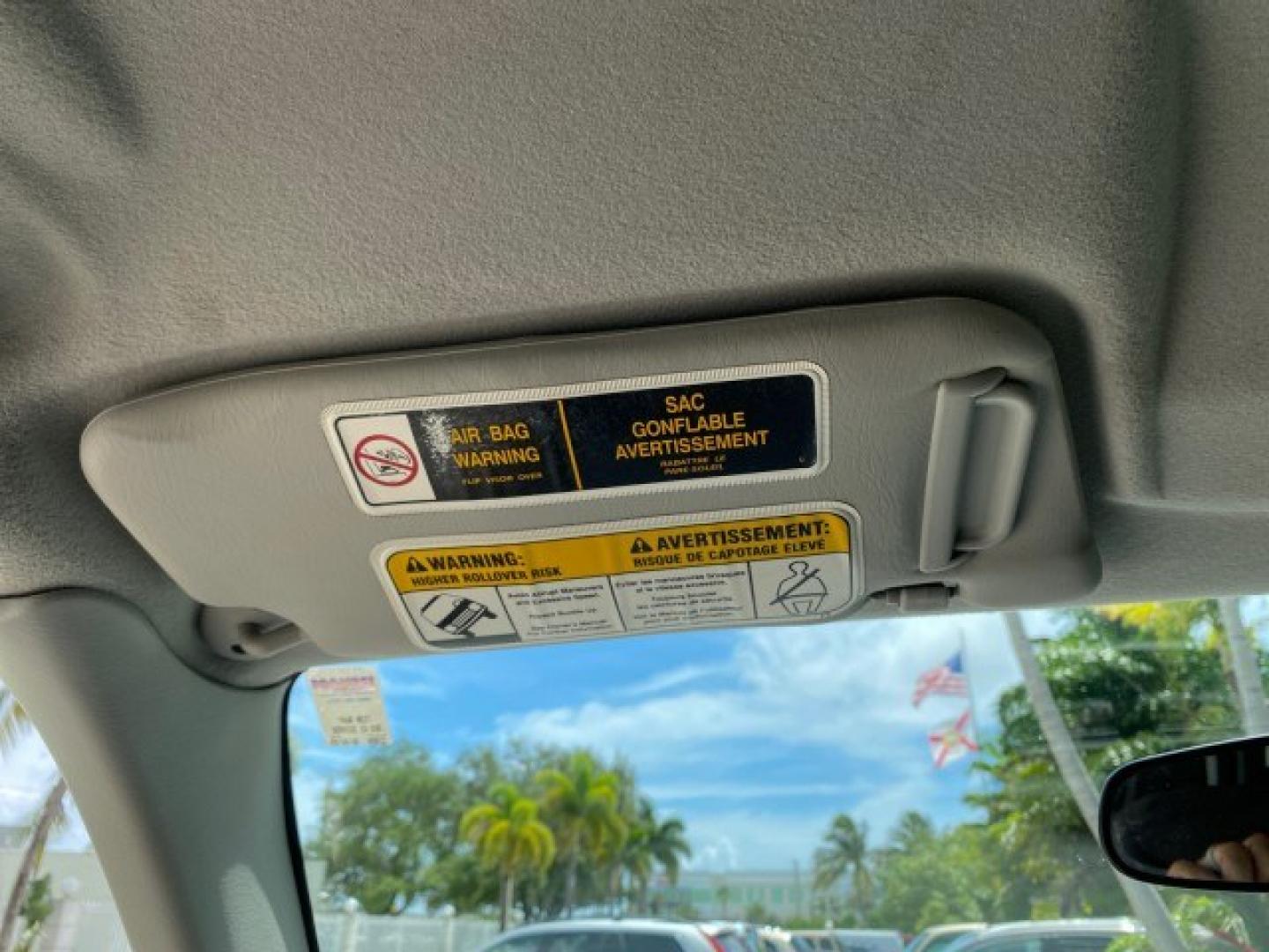2003 Silver Leaf Metallic /Medium Gray Chevrolet Tracker LT LOW MILES 45,920 1 OWNER (2CNBE634X36) with an 2.5L DOHC 24-Valve V6 Multi-Port Fuel Injection Engine engine, Automatic transmission, located at 4701 North Dixie Hwy, Pompano Beach, FL, 33064, (954) 422-2889, 26.240938, -80.123474 - OUR WEBPAGE FLORIDACARS1.COM HAS OVER 100 PHOTOS AND FREE CARFAX LINK 2003 Chevrolet Tracker LT 1 OWNER 4 Door Wagon/Sport Utility 2.5L V6 F DOHC Gasoline 21 MPG Rear Wheel Drive Features Air Conditioning AM/FM Stereo Automatic Transmission CD Audio Cloth Seats Power Locks Power Mirrors Power Window- Photo#63