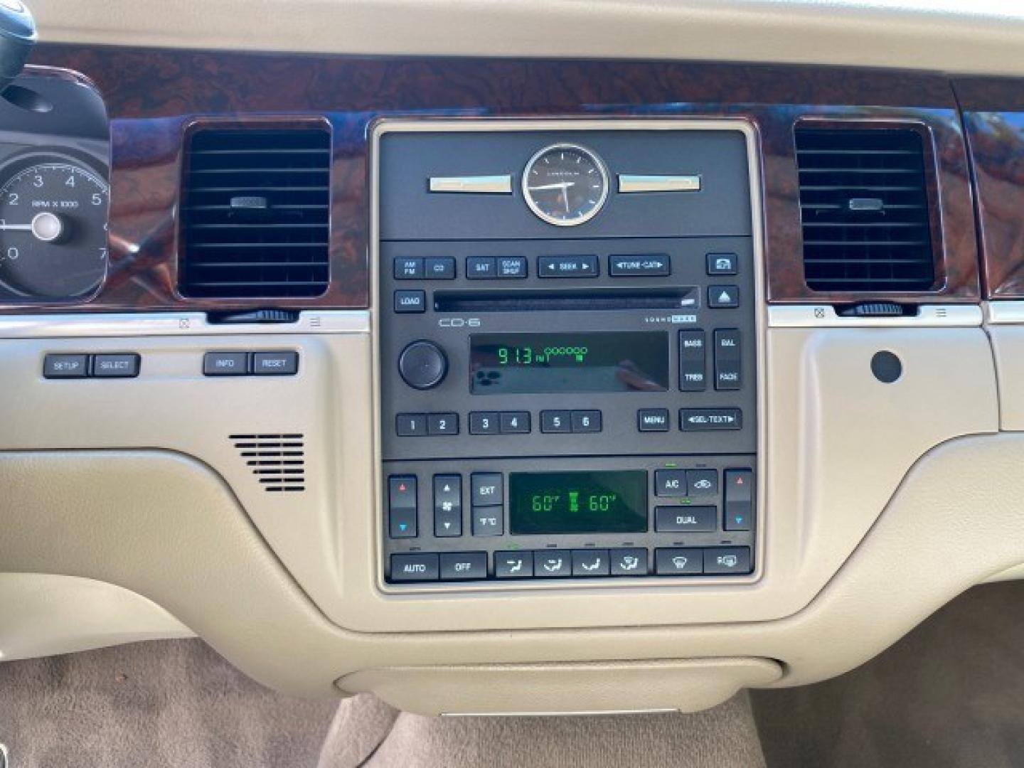 2008 Light French Silk Metallic /Light Camel Lincoln Town Car Limited LOW MILES 29,278 1 OWNER (2LNHM82V48X) with an 4.6L SOHC FFV V8 Engine engine, Automatic transmission, located at 4701 North Dixie Hwy, Pompano Beach, FL, 33064, (954) 422-2889, 26.240938, -80.123474 - OUR WEBPAGE FLORIDACARS1.COM HAS OVER 100 PHOTOS AND FREE CARFAX LINK 2008 Lincoln Town Car Signature Limited 1 OWNER Sedan 4 DR 4.6L V8 F SOHC Flex Fuel 23 MPG Rear Wheel Drive Features ABS Brakes Air Conditioning Alloy Wheels AM/FM Stereo Automatic Transmission CD Audio Cruise Control Flex Fuel Ve- Photo#58