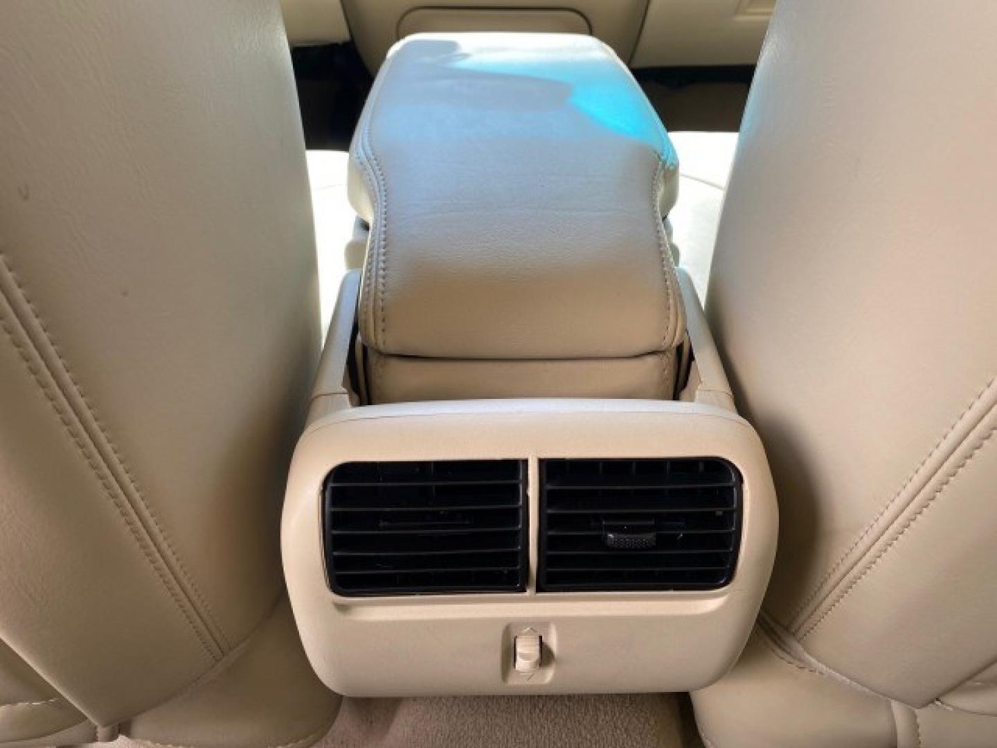 2008 Light French Silk Metallic /Light Camel Lincoln Town Car Limited LOW MILES 29,278 1 OWNER (2LNHM82V48X) with an 4.6L SOHC FFV V8 Engine engine, Automatic transmission, located at 4701 North Dixie Hwy, Pompano Beach, FL, 33064, (954) 422-2889, 26.240938, -80.123474 - OUR WEBPAGE FLORIDACARS1.COM HAS OVER 100 PHOTOS AND FREE CARFAX LINK 2008 Lincoln Town Car Signature Limited 1 OWNER Sedan 4 DR 4.6L V8 F SOHC Flex Fuel 23 MPG Rear Wheel Drive Features ABS Brakes Air Conditioning Alloy Wheels AM/FM Stereo Automatic Transmission CD Audio Cruise Control Flex Fuel Ve- Photo#84