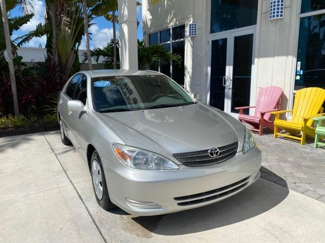 2003 Lunar Mist Metallic /Stone Toyota Camry AC AUTO LE LOW MILES 66,649 (4T1BE32K23U) with an 2.4L DOHC Vvti 16-Valve 4-Cyl Engine engine, Automatic transmission, located at 4701 North Dixie Hwy, Pompano Beach, FL, 33064, (954) 422-2889, 26.240938, -80.123474 - OUR WEBPAGE FLORIDACARS1.COM HAS OVER 100 PHOTOS AND FREE CARFAX LINK 2003 Toyota Camry LE Sedan 4 DR 2.4L I4 F DOHC 16V Gasoline 32 MPG Front Wheel Drive Features Air Conditioning AM/FM Stereo Automatic Transmission Cassette Player CD Audio Cloth Seats Cruise Control Power Locks Power Mirrors Power- Photo#1