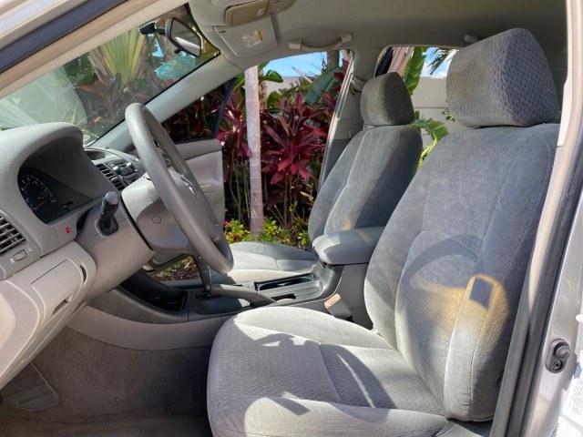 2003 Lunar Mist Metallic /Stone Toyota Camry AC AUTO LE LOW MILES 66,649 (4T1BE32K23U) with an 2.4L DOHC Vvti 16-Valve 4-Cyl Engine engine, Automatic transmission, located at 4701 North Dixie Hwy, Pompano Beach, FL, 33064, (954) 422-2889, 26.240938, -80.123474 - OUR WEBPAGE FLORIDACARS1.COM HAS OVER 100 PHOTOS AND FREE CARFAX LINK 2003 Toyota Camry LE Sedan 4 DR 2.4L I4 F DOHC 16V Gasoline 32 MPG Front Wheel Drive Features Air Conditioning AM/FM Stereo Automatic Transmission Cassette Player CD Audio Cloth Seats Cruise Control Power Locks Power Mirrors Power- Photo#10