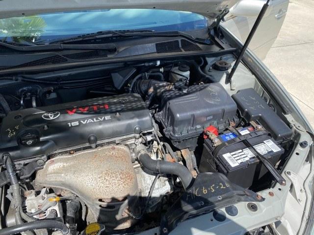 2003 Lunar Mist Metallic /Stone Toyota Camry AC AUTO LE LOW MILES 66,649 (4T1BE32K23U) with an 2.4L DOHC Vvti 16-Valve 4-Cyl Engine engine, Automatic transmission, located at 4701 North Dixie Hwy, Pompano Beach, FL, 33064, (954) 422-2889, 26.240938, -80.123474 - OUR WEBPAGE FLORIDACARS1.COM HAS OVER 100 PHOTOS AND FREE CARFAX LINK 2003 Toyota Camry LE Sedan 4 DR 2.4L I4 F DOHC 16V Gasoline 32 MPG Front Wheel Drive Features Air Conditioning AM/FM Stereo Automatic Transmission Cassette Player CD Audio Cloth Seats Cruise Control Power Locks Power Mirrors Power- Photo#25