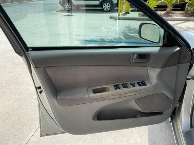 2003 Lunar Mist Metallic /Stone Toyota Camry AC AUTO LE LOW MILES 66,649 (4T1BE32K23U) with an 2.4L DOHC Vvti 16-Valve 4-Cyl Engine engine, Automatic transmission, located at 4701 North Dixie Hwy, Pompano Beach, FL, 33064, (954) 422-2889, 26.240938, -80.123474 - OUR WEBPAGE FLORIDACARS1.COM HAS OVER 100 PHOTOS AND FREE CARFAX LINK 2003 Toyota Camry LE Sedan 4 DR 2.4L I4 F DOHC 16V Gasoline 32 MPG Front Wheel Drive Features Air Conditioning AM/FM Stereo Automatic Transmission Cassette Player CD Audio Cloth Seats Cruise Control Power Locks Power Mirrors Power- Photo#40