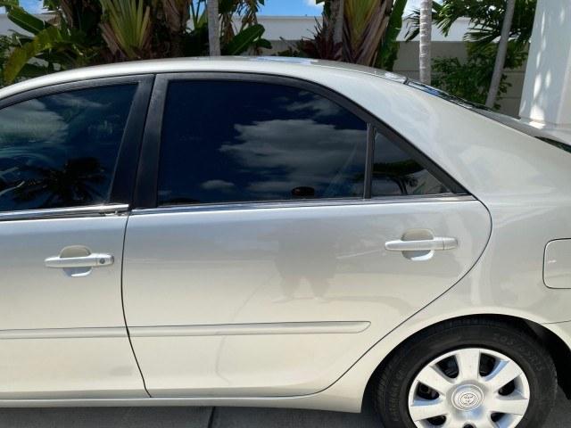 2003 Lunar Mist Metallic /Stone Toyota Camry AC AUTO LE LOW MILES 66,649 (4T1BE32K23U) with an 2.4L DOHC Vvti 16-Valve 4-Cyl Engine engine, Automatic transmission, located at 4701 North Dixie Hwy, Pompano Beach, FL, 33064, (954) 422-2889, 26.240938, -80.123474 - OUR WEBPAGE FLORIDACARS1.COM HAS OVER 100 PHOTOS AND FREE CARFAX LINK 2003 Toyota Camry LE Sedan 4 DR 2.4L I4 F DOHC 16V Gasoline 32 MPG Front Wheel Drive Features Air Conditioning AM/FM Stereo Automatic Transmission Cassette Player CD Audio Cloth Seats Cruise Control Power Locks Power Mirrors Power- Photo#72