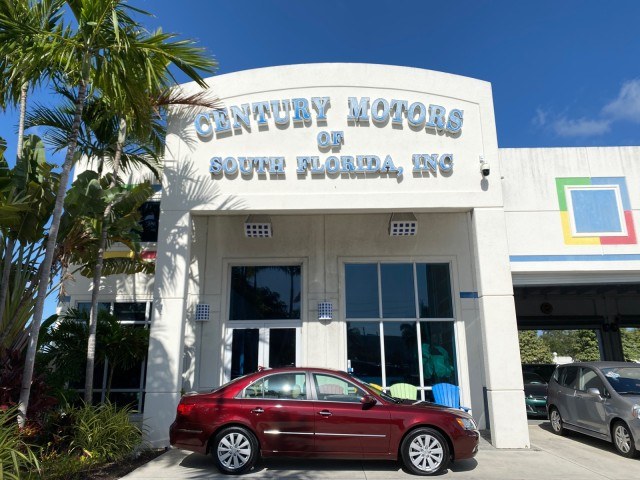 photo of 2010 Hyundai Sonata Limited LOW MILES 27,381 1 OWNER