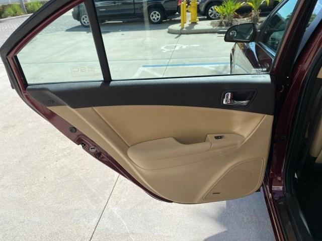 2010 Dark Cherry Red /Camel Hyundai Sonata Limited LOW MILES 27,381 1 OWNER (5NPEU4AF7AH) with an 3.3L DOHC V6 Engine engine, Automatic transmission, located at 4701 North Dixie Hwy, Pompano Beach, FL, 33064, (954) 422-2889, 26.240938, -80.123474 - OUR WEBPAGE FLORIDACARS1.COM HAS OVER 100 PHOTOS AND FREE CARFAX LINK 2010 Hyundai Sonata Limited V6 1 OWNER Sedan 4 DR 3.3L V6 F DOHC 24V Gasoline 29 MPG Front Wheel Drive Features ABS Brakes Air Conditioning Alloy Wheels AM/FM Stereo Automatic Transmission Auxiliary Audio Input CD Audio Cruise Con- Photo#80