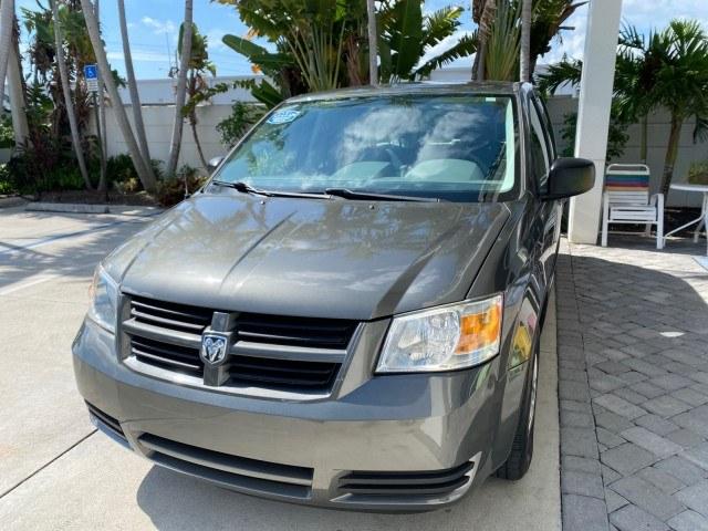 2010 Dark Titanium Metallic /Medium Slate Gray/Light Shale Dodge Grand Caravan SE LOW MILES 36,541 (2D4RN4DE9AR) with an 3.3L OHV V6 Engine engine, Automatic transmission, located at 4701 North Dixie Hwy, Pompano Beach, FL, 33064, (954) 422-2889, 26.240938, -80.123474 - OUR WEBPAGE FLORIDACARS1.COM HAS OVER 100 PHOTOS AND FREE CARFAX LINK 2010 Dodge Grand Caravan SE Van 3.3L V6 F OHV 12V Gasoline 24 MPG Front Wheel Drive Features ABS Brakes Air Conditioning AM/FM Stereo Automatic Transmission Auxiliary Audio Input CD Audio Cloth Seats Cruise Control Flex Fuel Vehic- Photo#3