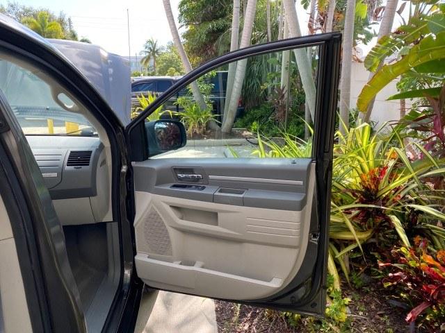 2010 Dark Titanium Metallic /Medium Slate Gray/Light Shale Dodge Grand Caravan SE LOW MILES 36,541 (2D4RN4DE9AR) with an 3.3L OHV V6 Engine engine, Automatic transmission, located at 4701 North Dixie Hwy, Pompano Beach, FL, 33064, (954) 422-2889, 26.240938, -80.123474 - OUR WEBPAGE FLORIDACARS1.COM HAS OVER 100 PHOTOS AND FREE CARFAX LINK 2010 Dodge Grand Caravan SE Van 3.3L V6 F OHV 12V Gasoline 24 MPG Front Wheel Drive Features ABS Brakes Air Conditioning AM/FM Stereo Automatic Transmission Auxiliary Audio Input CD Audio Cloth Seats Cruise Control Flex Fuel Vehic- Photo#11