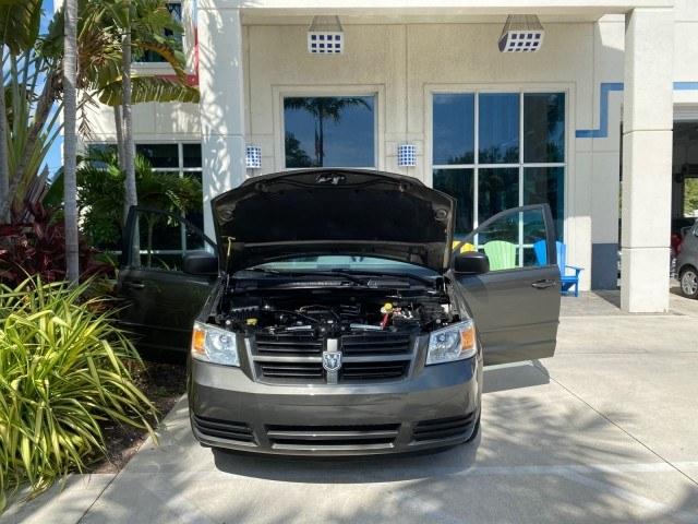 2010 Dark Titanium Metallic /Medium Slate Gray/Light Shale Dodge Grand Caravan SE LOW MILES 36,541 (2D4RN4DE9AR) with an 3.3L OHV V6 Engine engine, Automatic transmission, located at 4701 North Dixie Hwy, Pompano Beach, FL, 33064, (954) 422-2889, 26.240938, -80.123474 - OUR WEBPAGE FLORIDACARS1.COM HAS OVER 100 PHOTOS AND FREE CARFAX LINK 2010 Dodge Grand Caravan SE Van 3.3L V6 F OHV 12V Gasoline 24 MPG Front Wheel Drive Features ABS Brakes Air Conditioning AM/FM Stereo Automatic Transmission Auxiliary Audio Input CD Audio Cloth Seats Cruise Control Flex Fuel Vehic- Photo#16