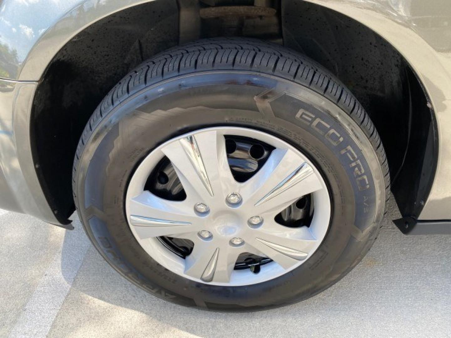2010 Dark Titanium Metallic /Medium Slate Gray/Light Shale Dodge Grand Caravan SE LOW MILES 36,541 (2D4RN4DE9AR) with an 3.3L OHV V6 Engine engine, Automatic transmission, located at 4701 North Dixie Hwy, Pompano Beach, FL, 33064, (954) 422-2889, 26.240938, -80.123474 - OUR WEBPAGE FLORIDACARS1.COM HAS OVER 100 PHOTOS AND FREE CARFAX LINK 2010 Dodge Grand Caravan SE Van 3.3L V6 F OHV 12V Gasoline 24 MPG Front Wheel Drive Features ABS Brakes Air Conditioning AM/FM Stereo Automatic Transmission Auxiliary Audio Input CD Audio Cloth Seats Cruise Control Flex Fuel Vehic- Photo#19