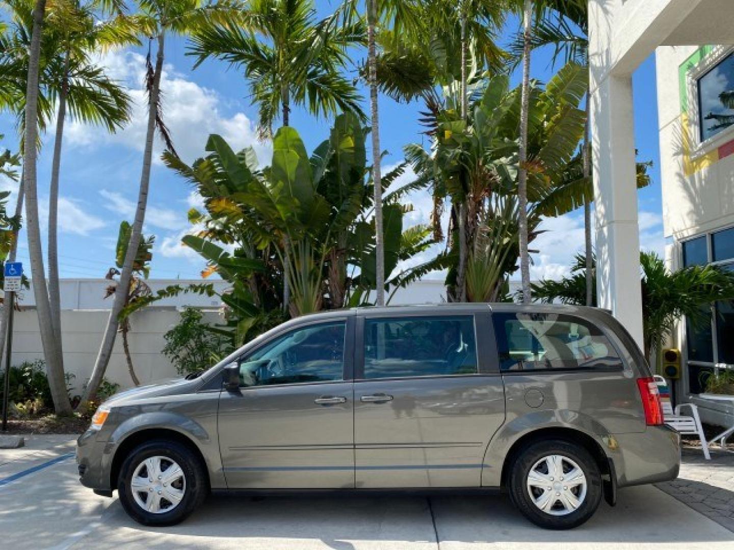 2010 Dark Titanium Metallic /Medium Slate Gray/Light Shale Dodge Grand Caravan SE LOW MILES 36,541 (2D4RN4DE9AR) with an 3.3L OHV V6 Engine engine, Automatic transmission, located at 4701 North Dixie Hwy, Pompano Beach, FL, 33064, (954) 422-2889, 26.240938, -80.123474 - OUR WEBPAGE FLORIDACARS1.COM HAS OVER 100 PHOTOS AND FREE CARFAX LINK 2010 Dodge Grand Caravan SE Van 3.3L V6 F OHV 12V Gasoline 24 MPG Front Wheel Drive Features ABS Brakes Air Conditioning AM/FM Stereo Automatic Transmission Auxiliary Audio Input CD Audio Cloth Seats Cruise Control Flex Fuel Vehic- Photo#30